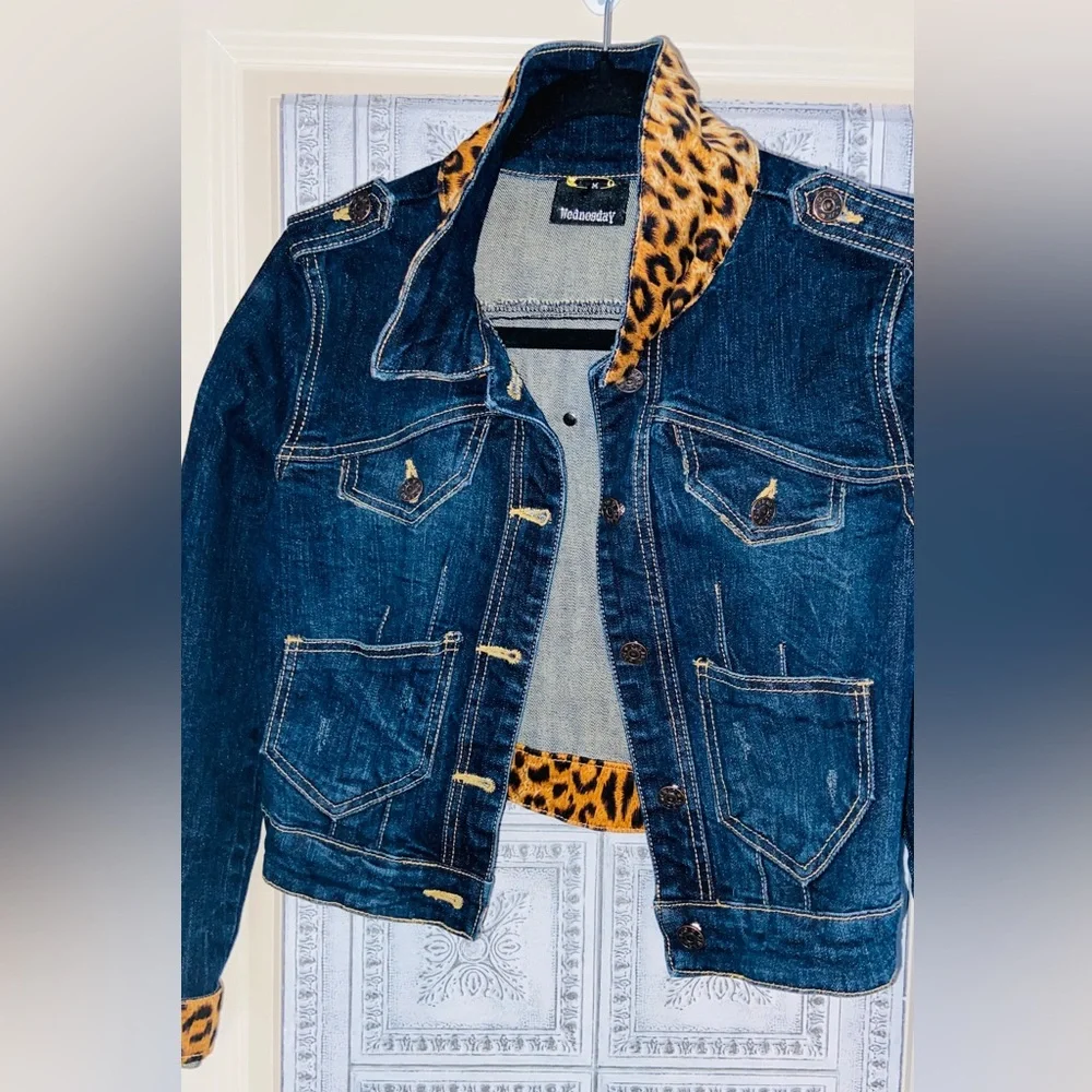 VGU ”Wednesday” Girls Sz-M Jean Jacket🐆Leopard Accent Print-Color, Sleeve, Cuffs - Picture 2 of 16